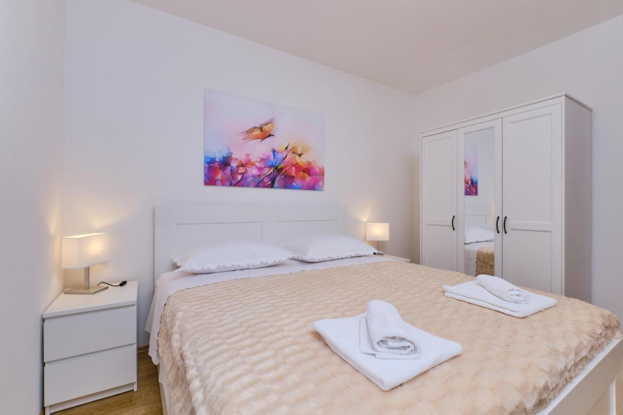 Apartment Budinic 말리로시니 외부 사진