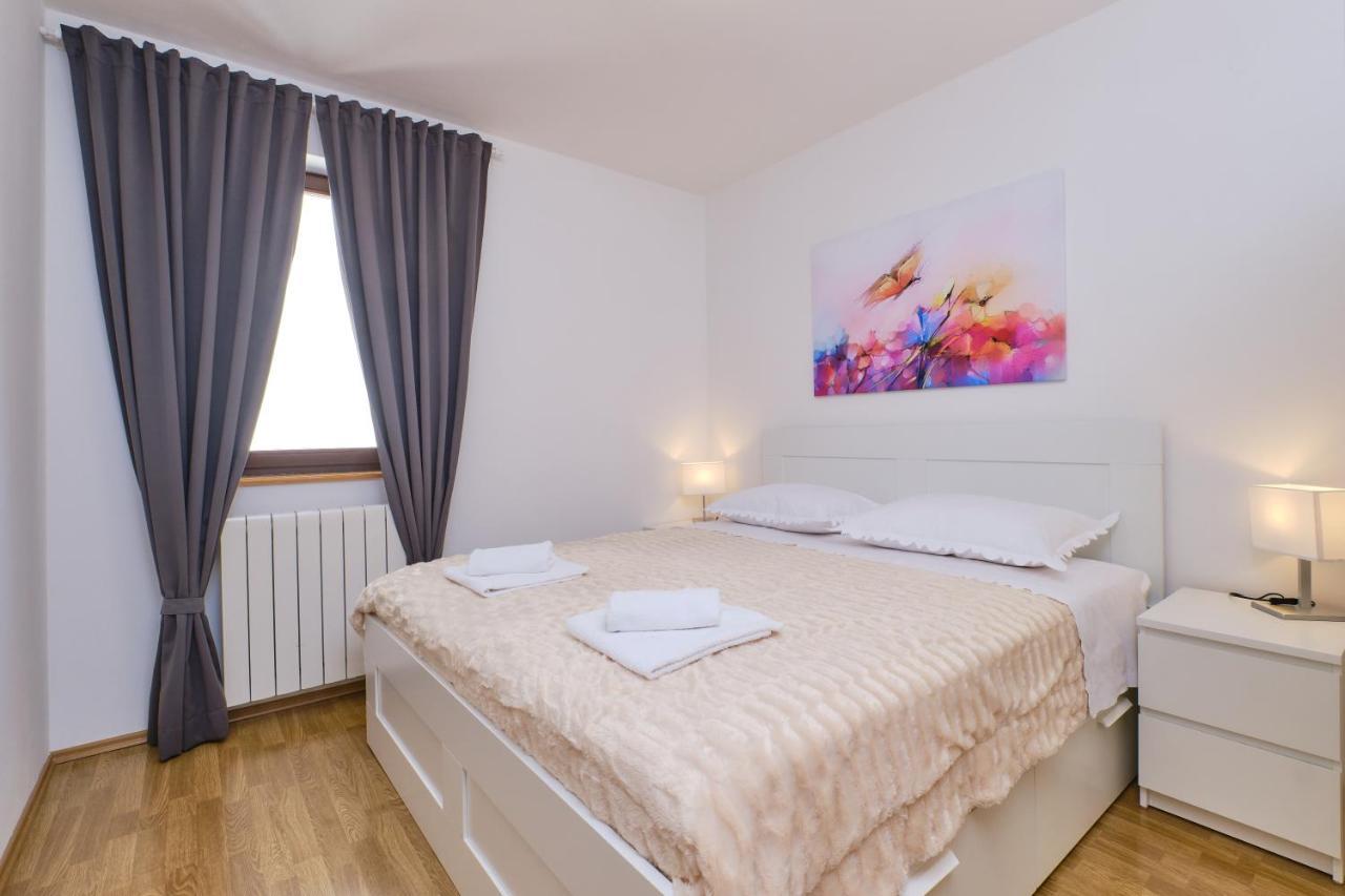 Apartment Budinic 말리로시니 외부 사진