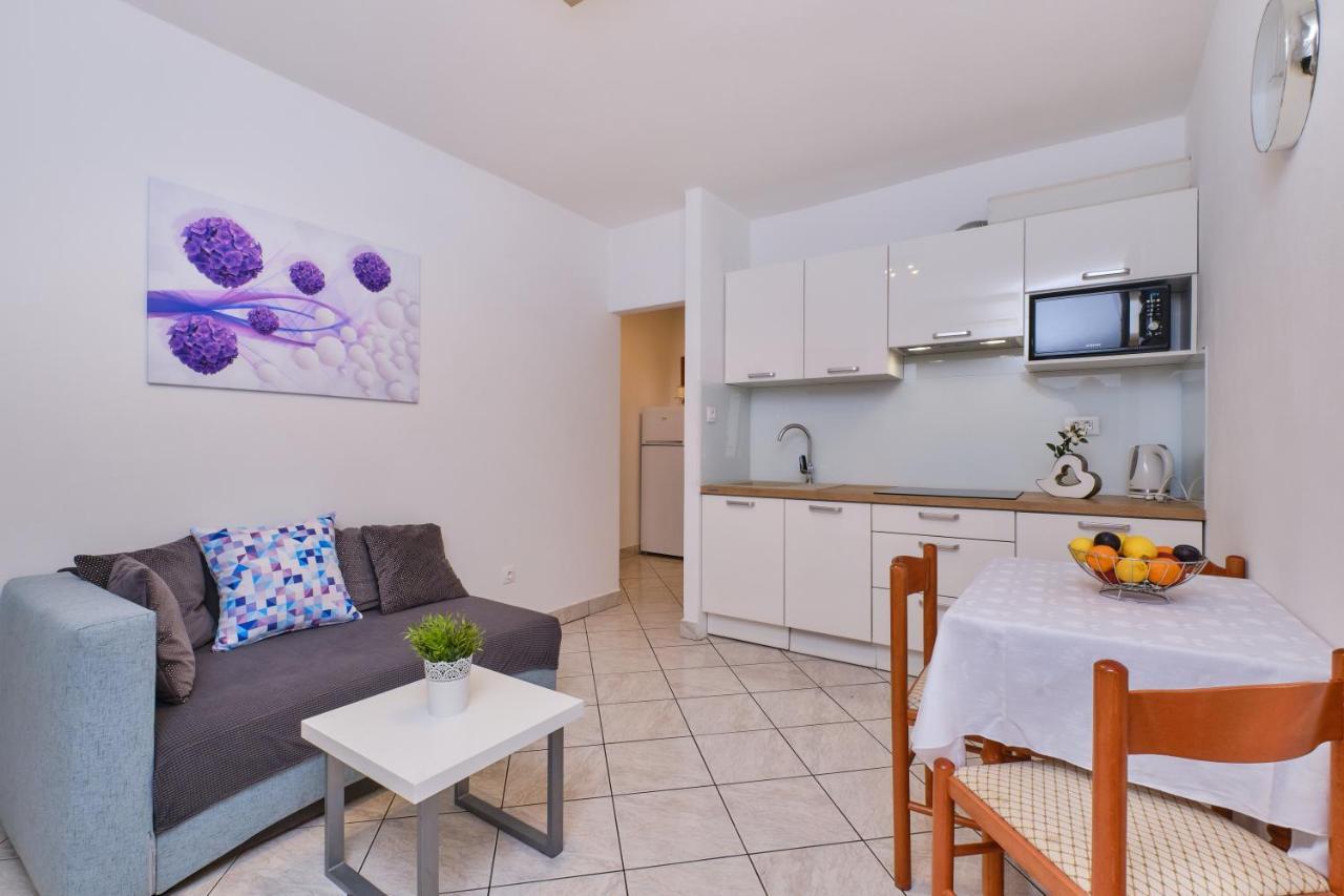 Apartment Budinic 말리로시니 외부 사진